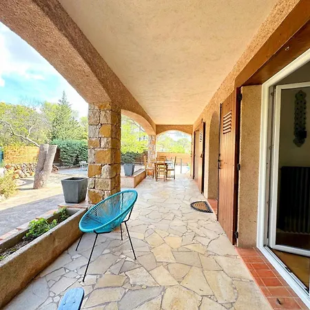 Maison Proche Raphael וילה