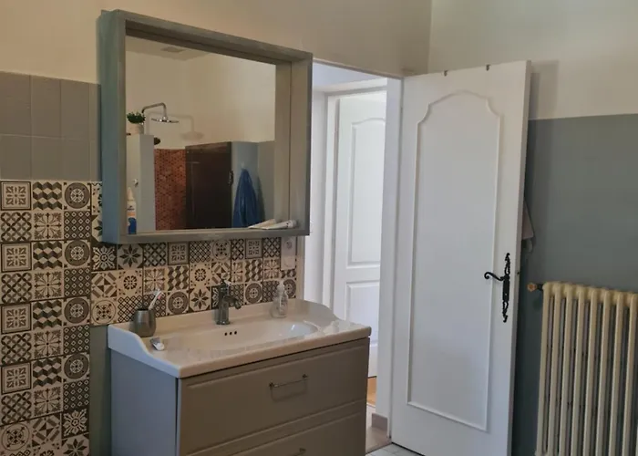 Maison Proche Raphael *