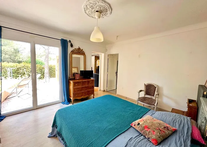 Maison Proche Raphael Villa *