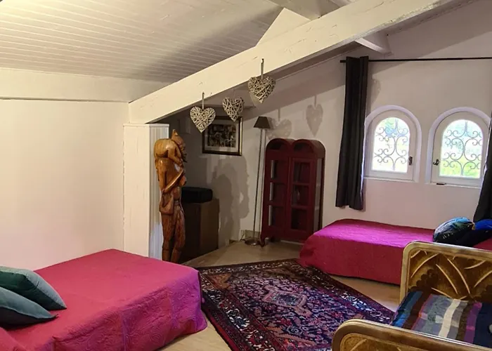 Maison Proche Raphael *