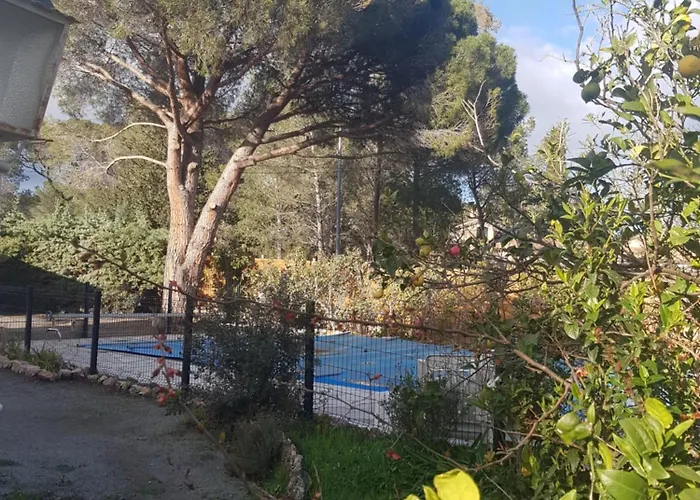 Maison Proche Raphael